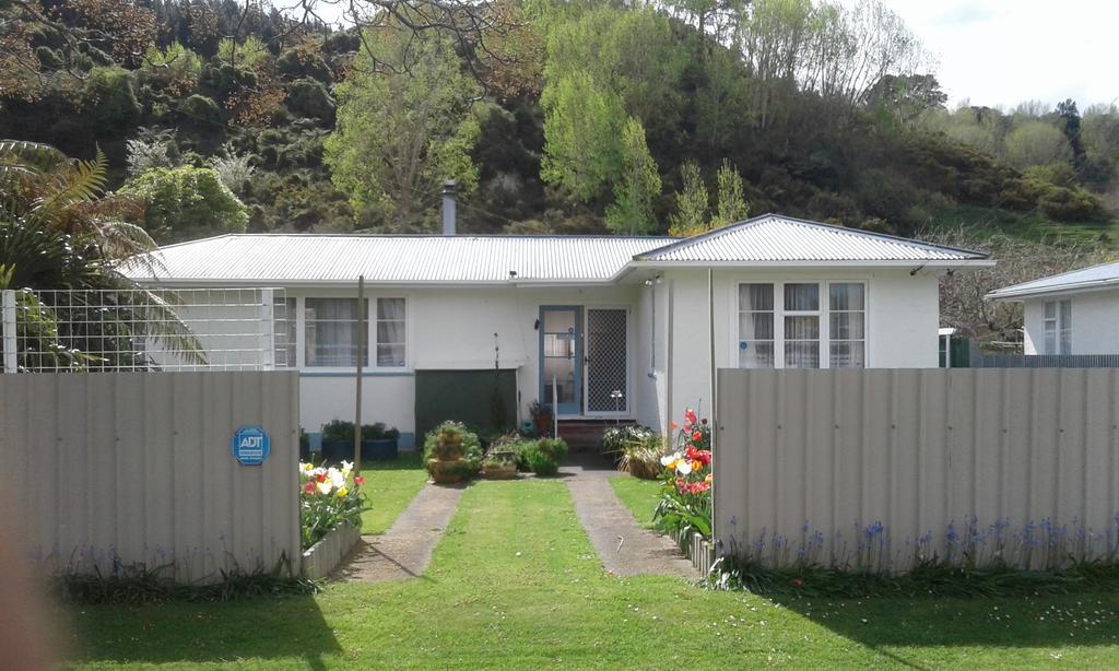 Vila The_Cozy_Batch With A Rural View Whanganui Exteriér fotografie